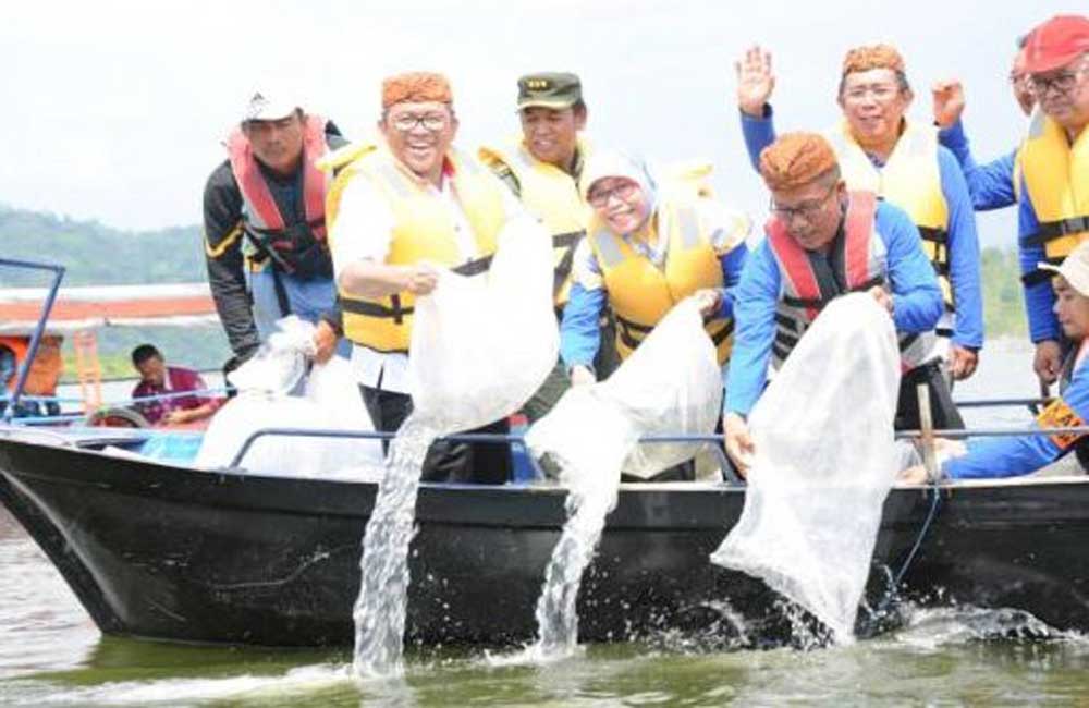 Air Merupakan Sumber Kehidupan Air Merupakan Sumber Kehidupan