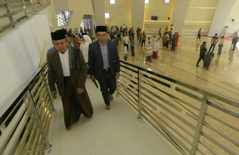 Masjid Terbesar di Rest Area se-Indonesia Karya Ridwan Kamil