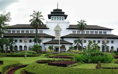 Cuaca Panas Terik di Bandung