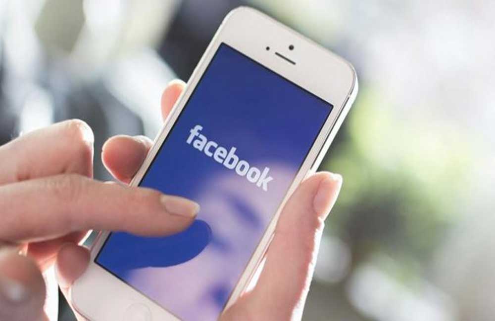 Perceraian Dipicu Perselingkuhan Lewat Facebook