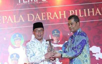 Ridwan Kamil Dapat Penghargaan Kepala Daerah Teladan