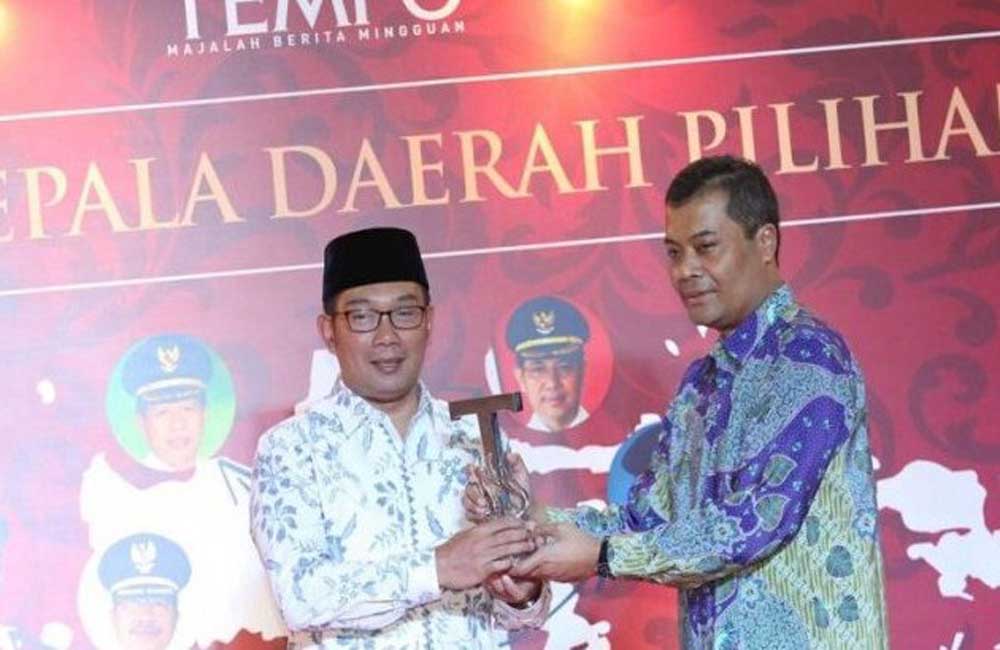 Ridwan Kamil Dapat Penghargaan Kepala Daerah Teladan