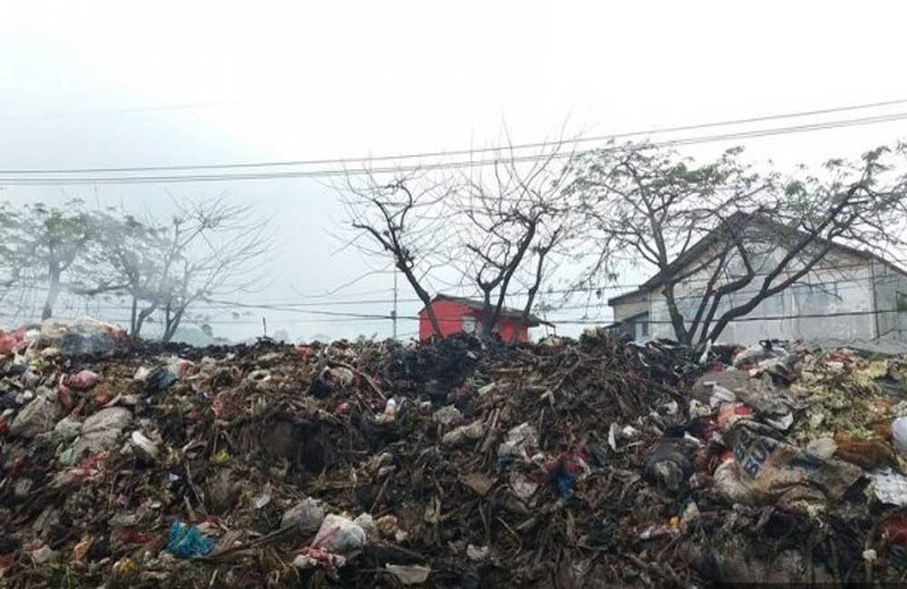 Toko Tak Memiliki Tong Sampah Diancam Pencabutan Izin Usaha