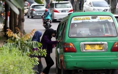 Pembangunan LRT Koridor 3 Menyebabkan Skema Konversi Angkot Belum Pasti