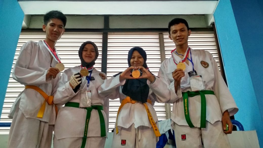 Taekwondo International Invitation 2017 Meraih tiga Emas bersama satu Perak