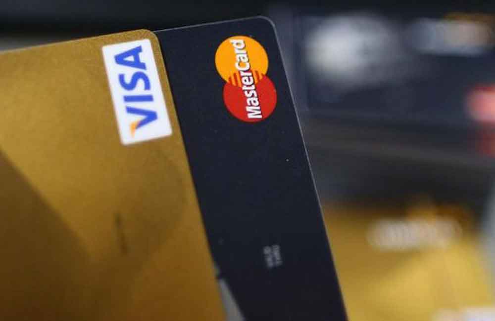 BCA Larang Toko Gesek Kartu Debit dan Kredit di Mesin Kasir