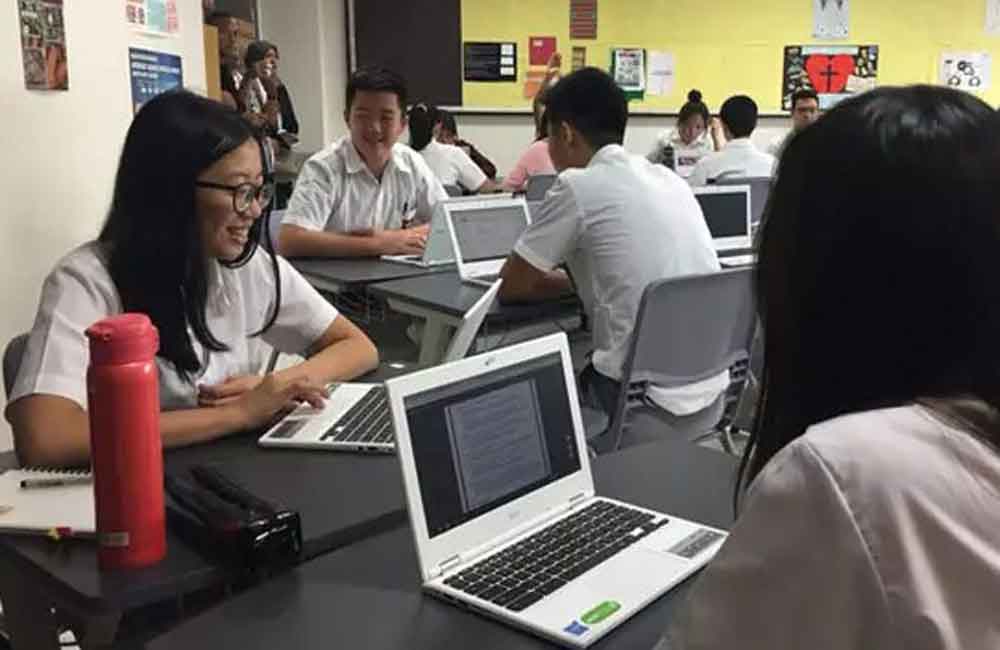 Laptop Bakal Geser Buku Sekolah 10 Tahun Lagi