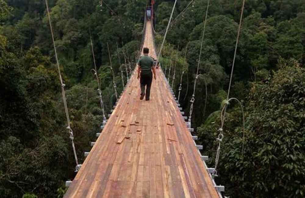 Wisata Baru Sukabumi Jembatan Gantung Terpanjang