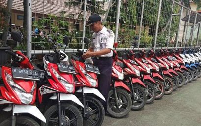 Sosok Dibalik Viralnya Parkiran Motor Berdasarkan Warna