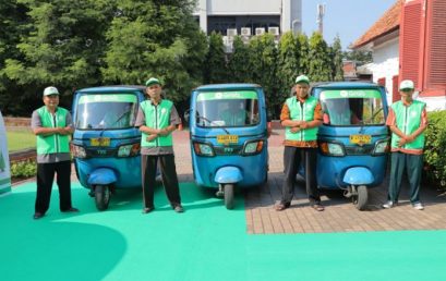 Pesan Bajaj di Jakarta Kini Bisa Pakai Grab