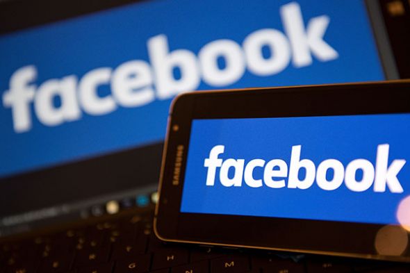 Facebook dan PayPal Mungkin Terhubung ke GoPay Facebook dan PayPal Mungkin Terhubung ke GoPay