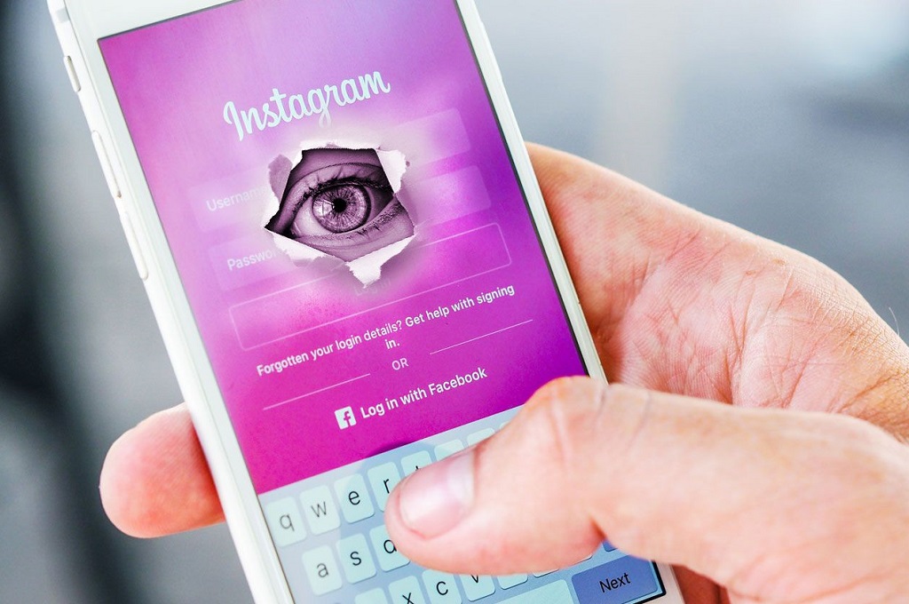 Facebook Dituduh Curi Data Pengguna Instagram via Kamera Facebook Dituduh Curi Data Pengguna Instagram via Kamera
