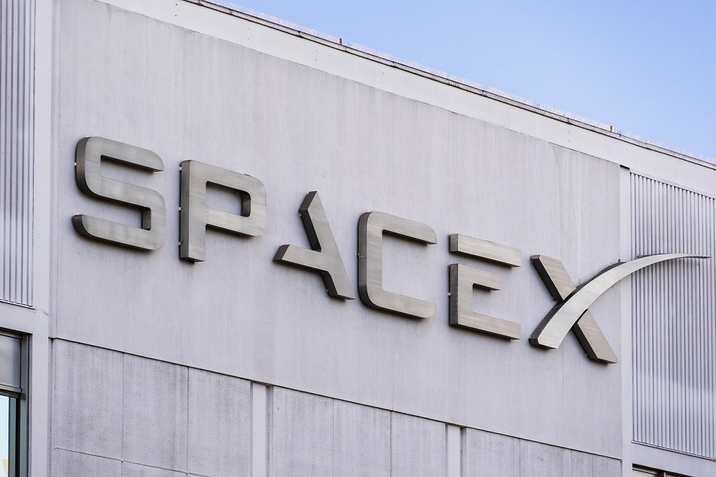 SpaceX Beli Perusahaan di Bidang Internet of Things