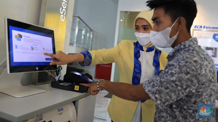 Kepunahan Teller & CS Bank Mengintai, Begini Respons BCA