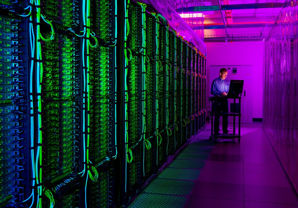 Efek Suhu Panas Ekstrem Eropa, Google dan Oracle Matikan Komputer Penyedia Cloud Efek Suhu Panas Ekstrem Eropa, Google dan Oracle Matikan Komputer Penyedia Cloud