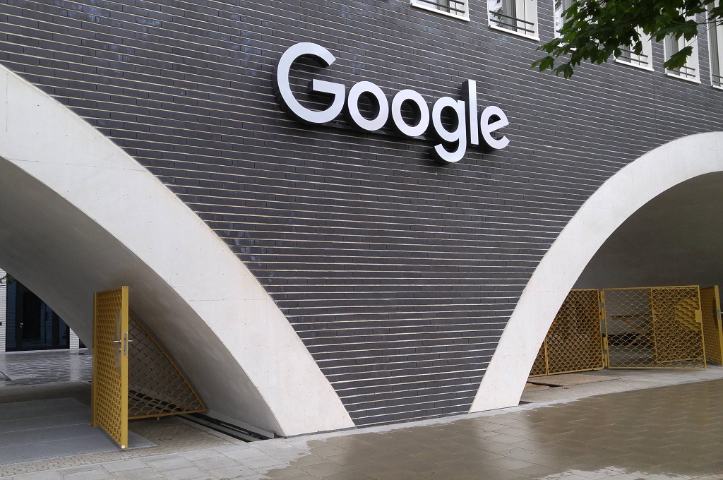 Google Diawasi KPPU Terkait Dugaan Monopoli